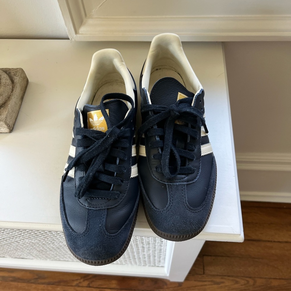 Adidas sambas cream and navy. Like new